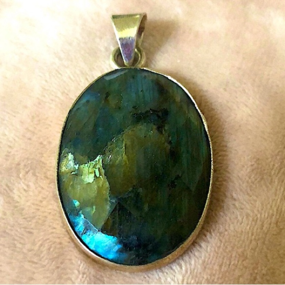 Large Oval Labradorite Pendant .925 - Picture 2 of 12
